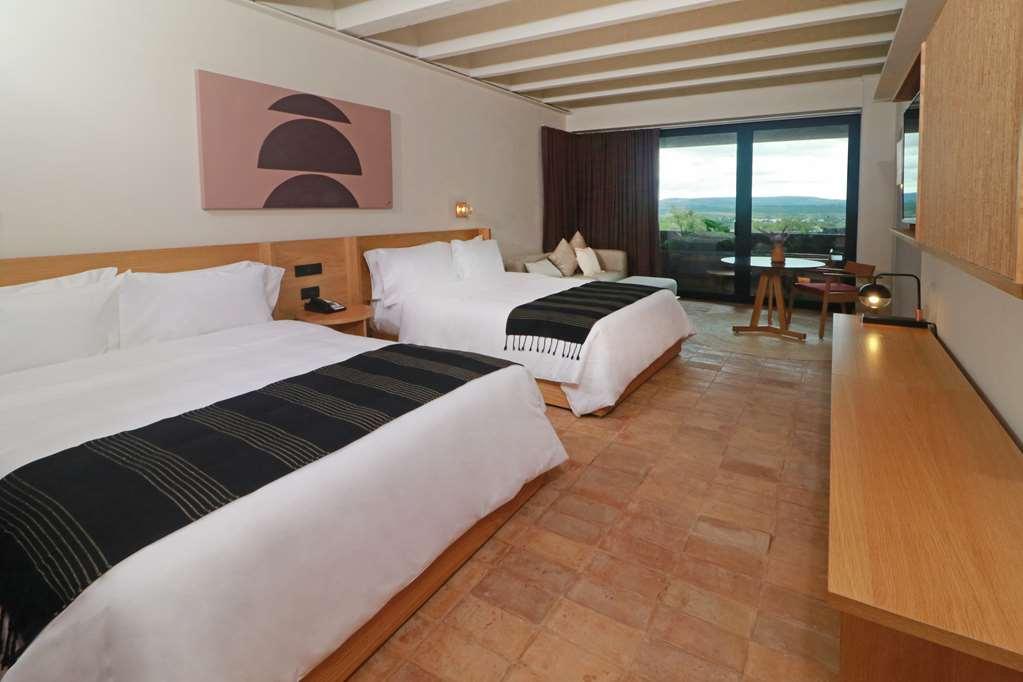 Albor San Miguel De Allende Tapestry Collection By Hilton الغرفة الصورة